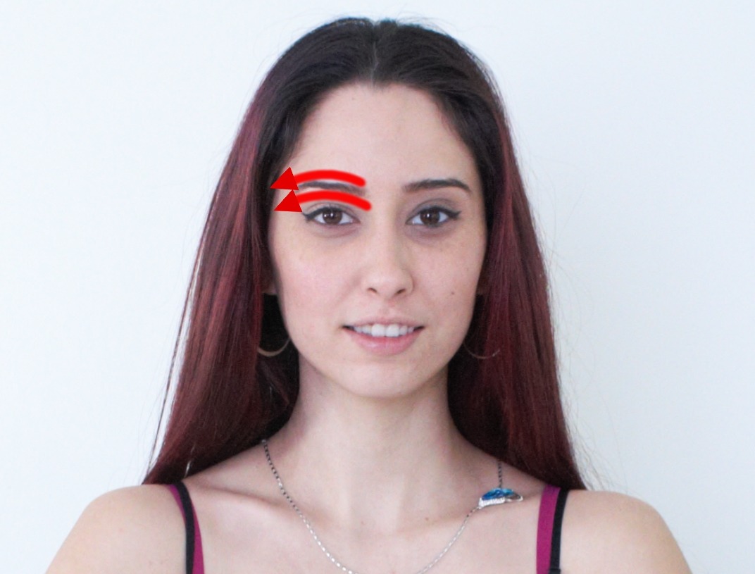 Massez ses sourcils pour détendre votre femme