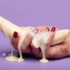 Osez le dildo éjaculateur : un sextoy très original