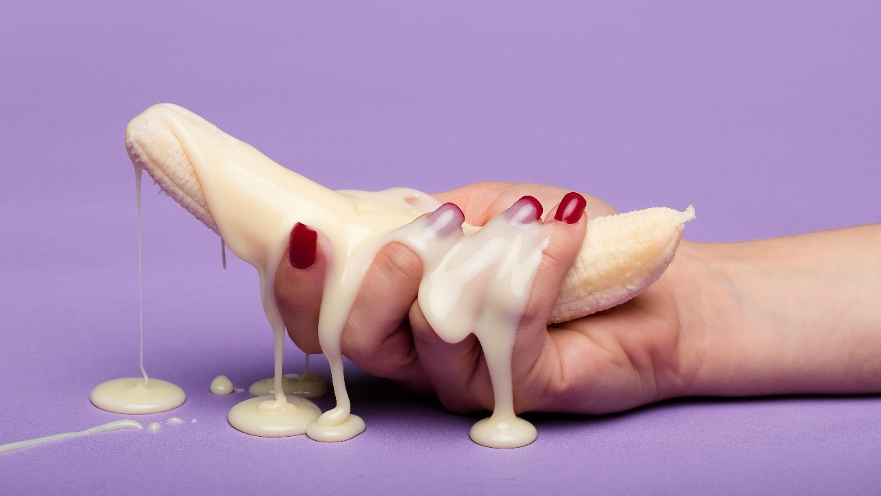 Osez le dildo éjaculateur : un sextoy très original
