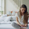 Je simule au lit : pourquoi et comment arrêter